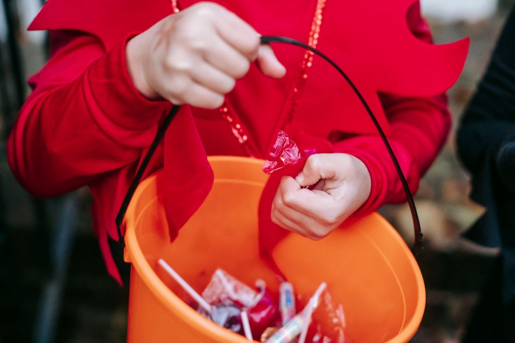 Child Trick or treating in Lexington, Va